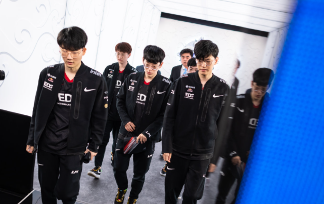 绪化的赌注 绪化的赌注